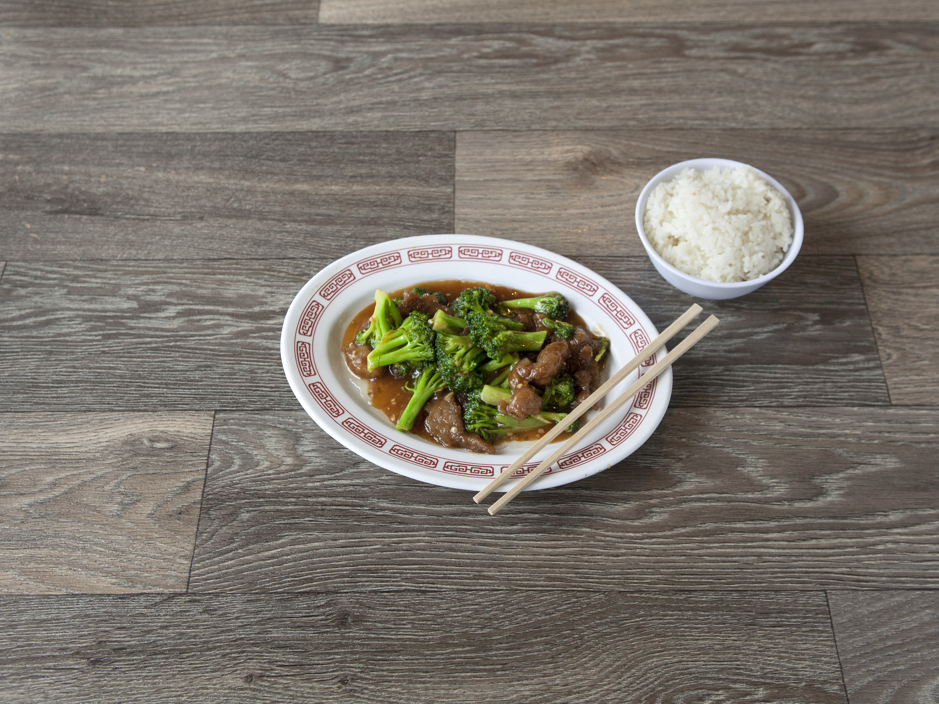 Order 32. Beef with Broccoli food online from Vip Chinese Restaurant store, Los Angeles on bringmethat.com