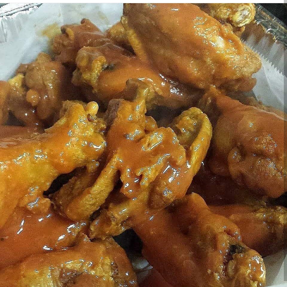Order Hot Wings - 6 Pieces food online from Elicia's Pizza store, St Louis on bringmethat.com