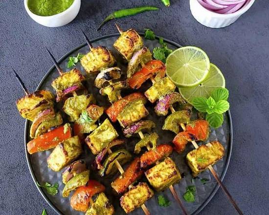 Order Pudina Paneer Tikka food online from Rasoi Fusion Indian Cuisine store, Roswell on bringmethat.com