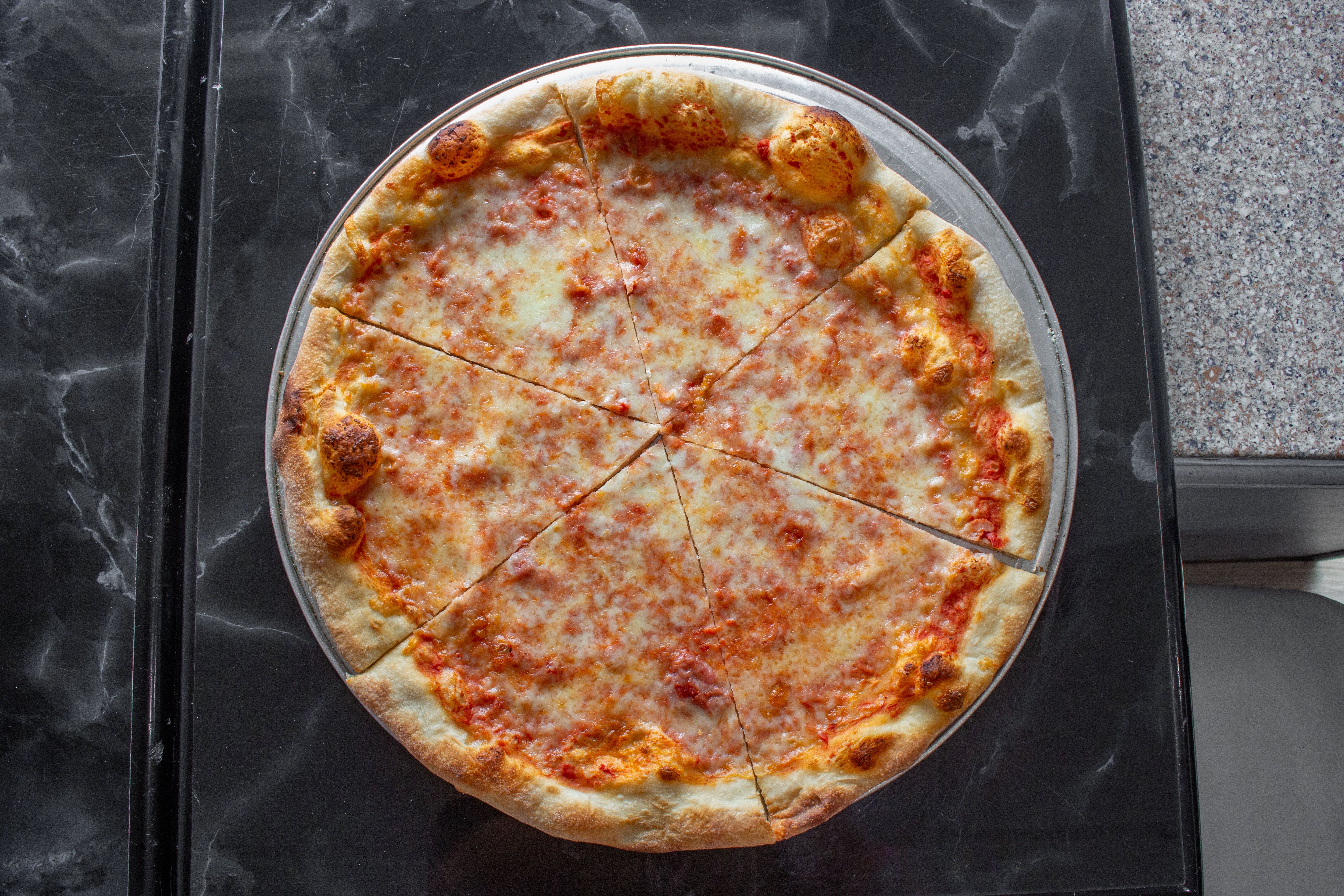 Order Pizza with Mozzarella - Medium 14'' food online from Sicily Pizzeria Trattoria store, Garfield on bringmethat.com