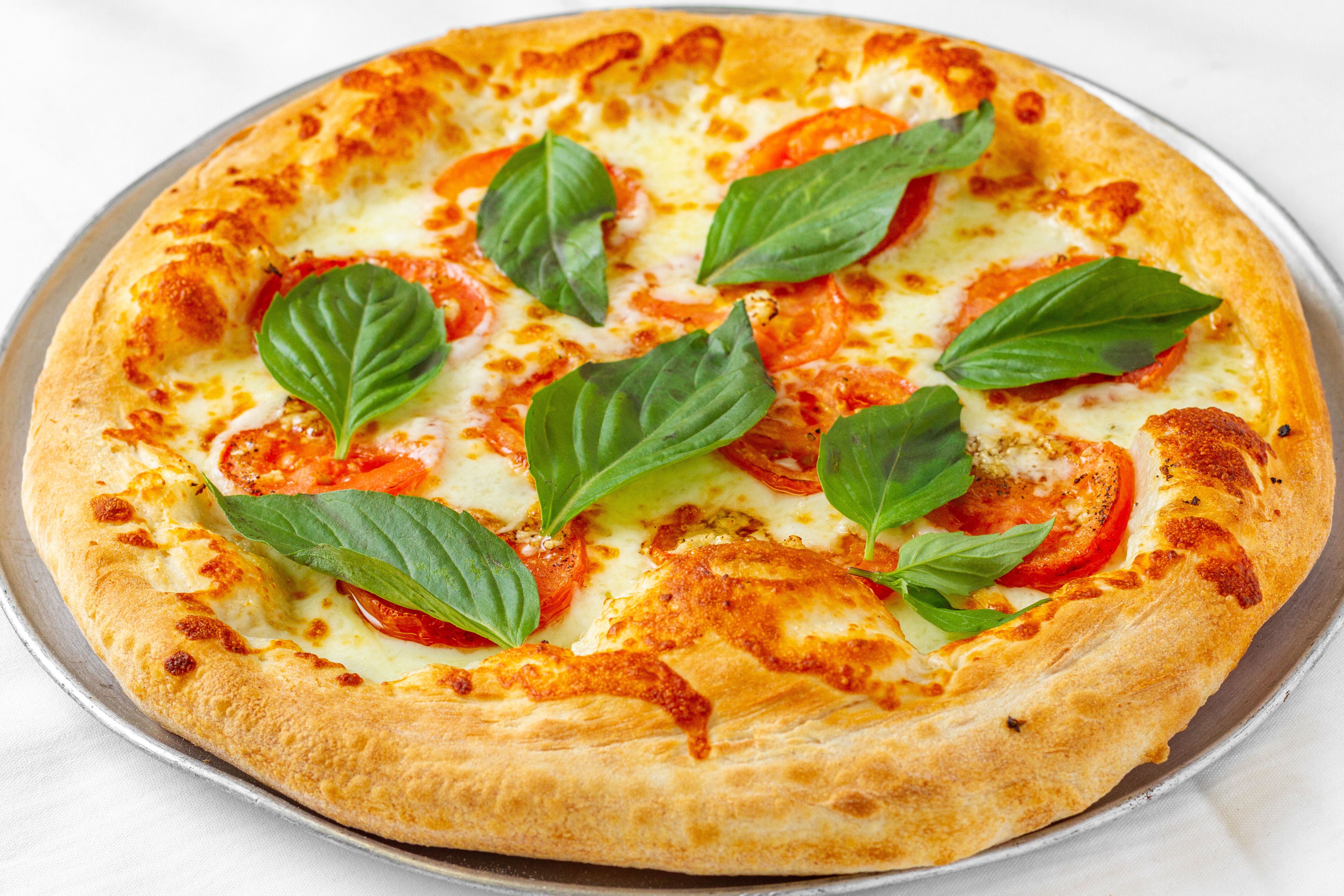 Order Alfresco Pizza - Small 10'' food online from Milano's Pizza - Gaithersburg store, Gaithersburg on bringmethat.com