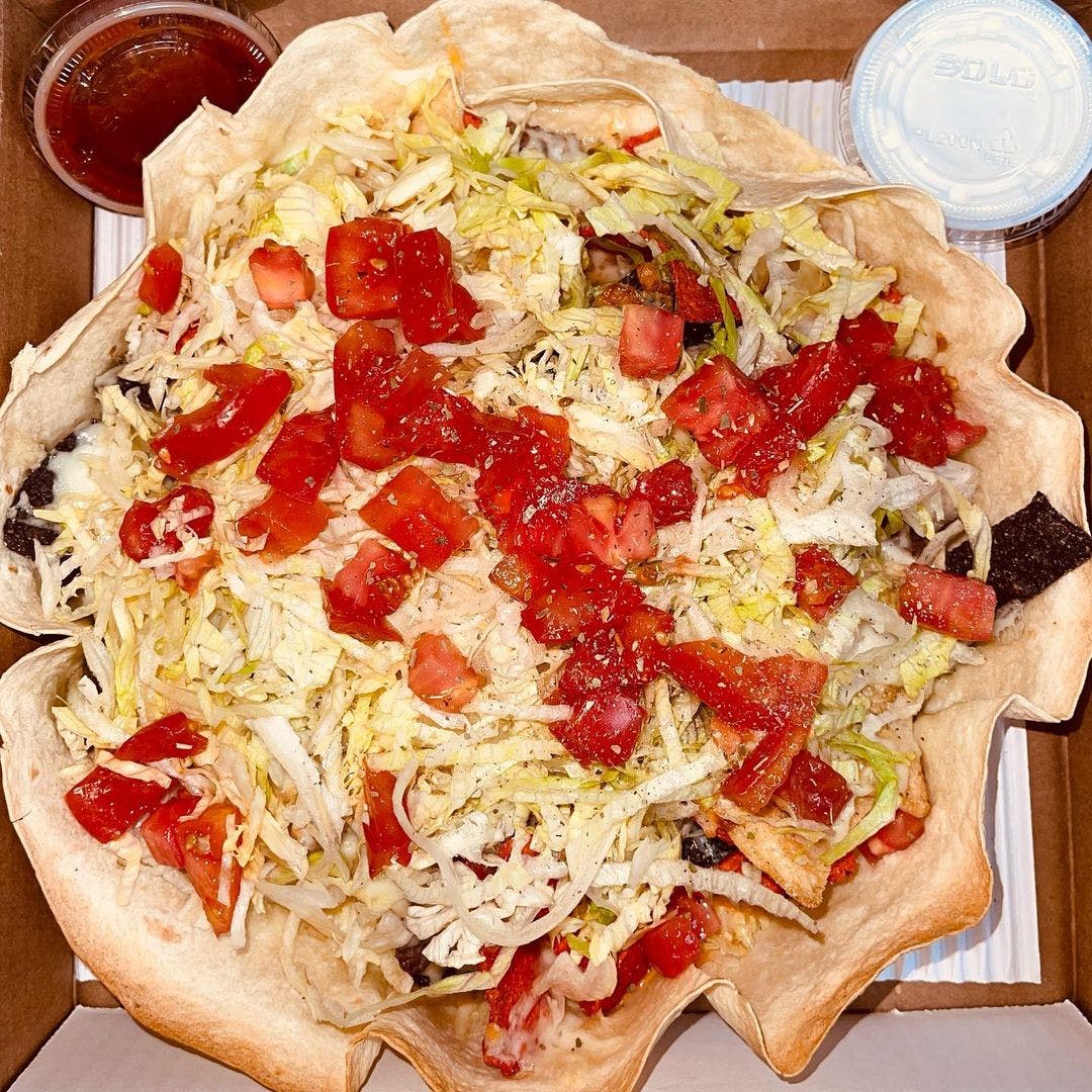 Order Nachos Supreme - Side food online from Villagio Pizza store, Philadelphia on bringmethat.com