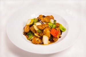 Order AD2 - General Tso's Chicken Dinner food online from Saigon Cafe store, Lawrenceville on bringmethat.com