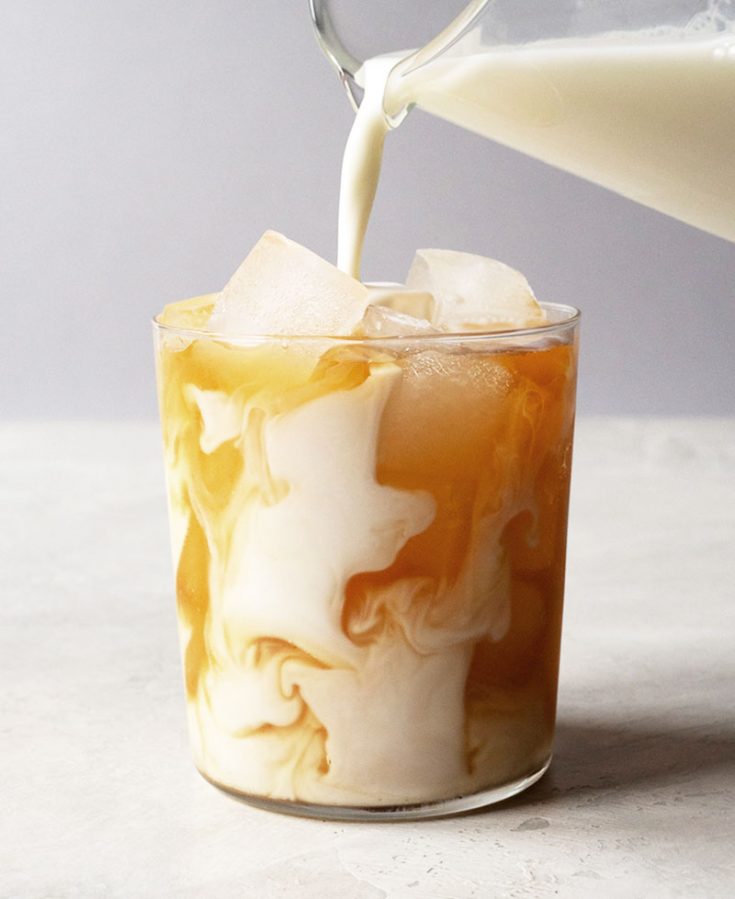 Order Iced Vanilla Chai Latte food online from Tous Les Jours store, Carrollton on bringmethat.com