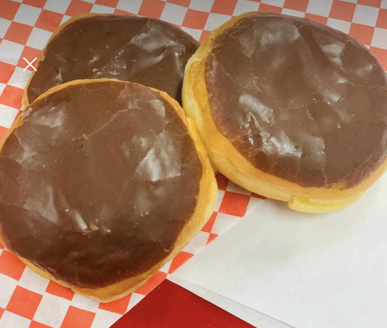 Order Boston Cream Donut food online from Bosa Donuts store, Surprise on bringmethat.com