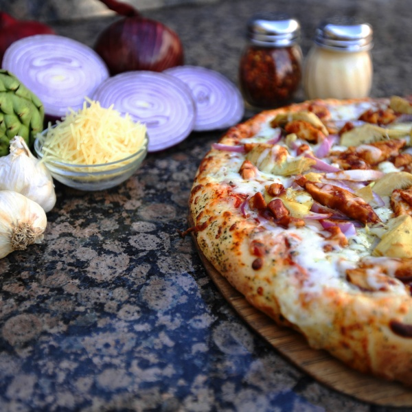 Order Foghorn Pizza food online from Ciro's Pizza Cafe store, Folsom on bringmethat.com