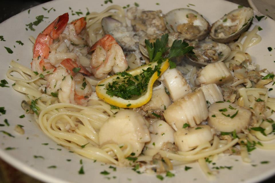 Order Deep Sea food online from Giovannis Pizza store, Jamison on bringmethat.com