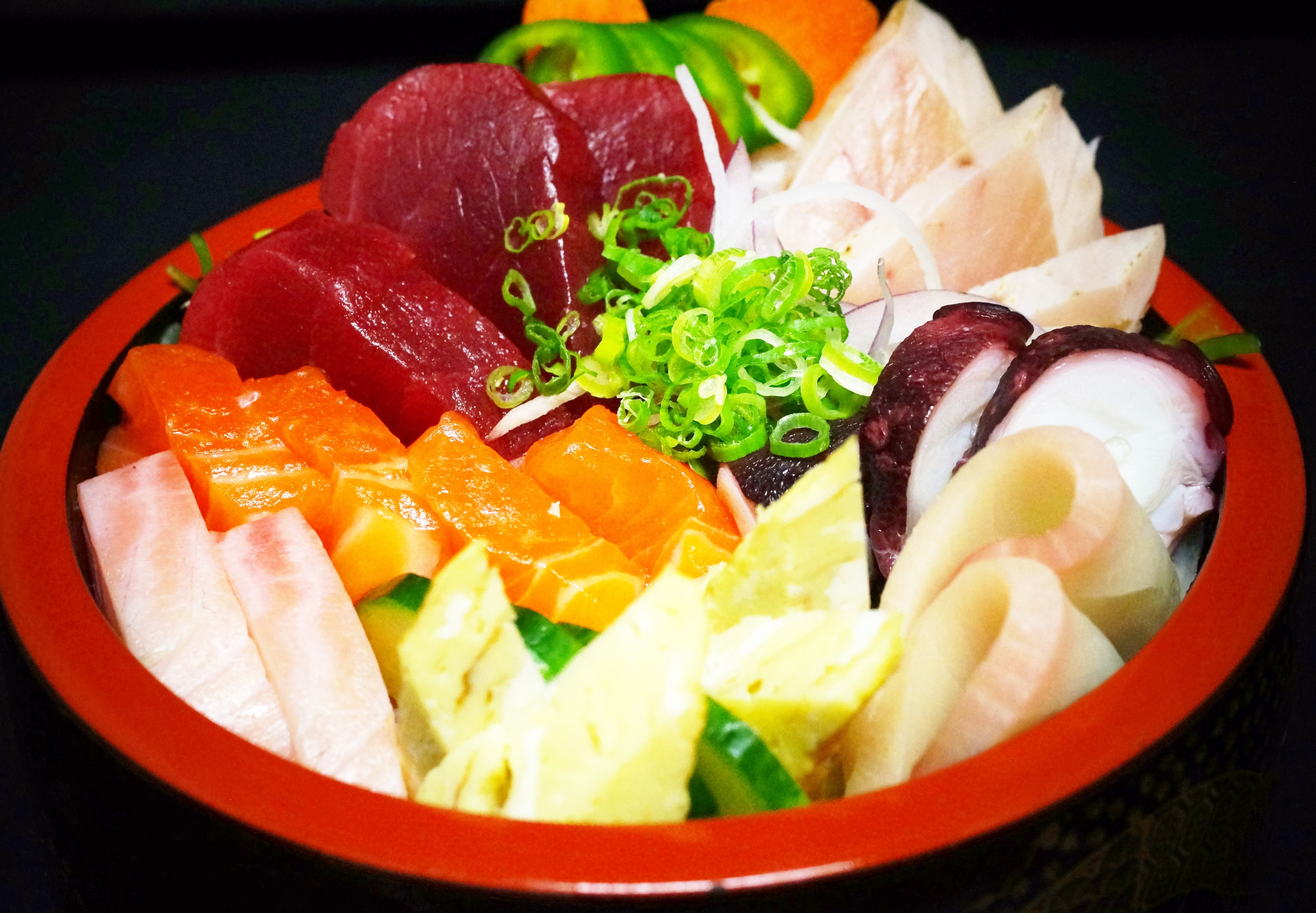 Order Chirashi food online from Sakura Sushi And Grill store, Albuquerque on bringmethat.com