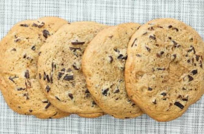 Order Chocolate Chip Cookie food online from Currito store, Glenview on bringmethat.com