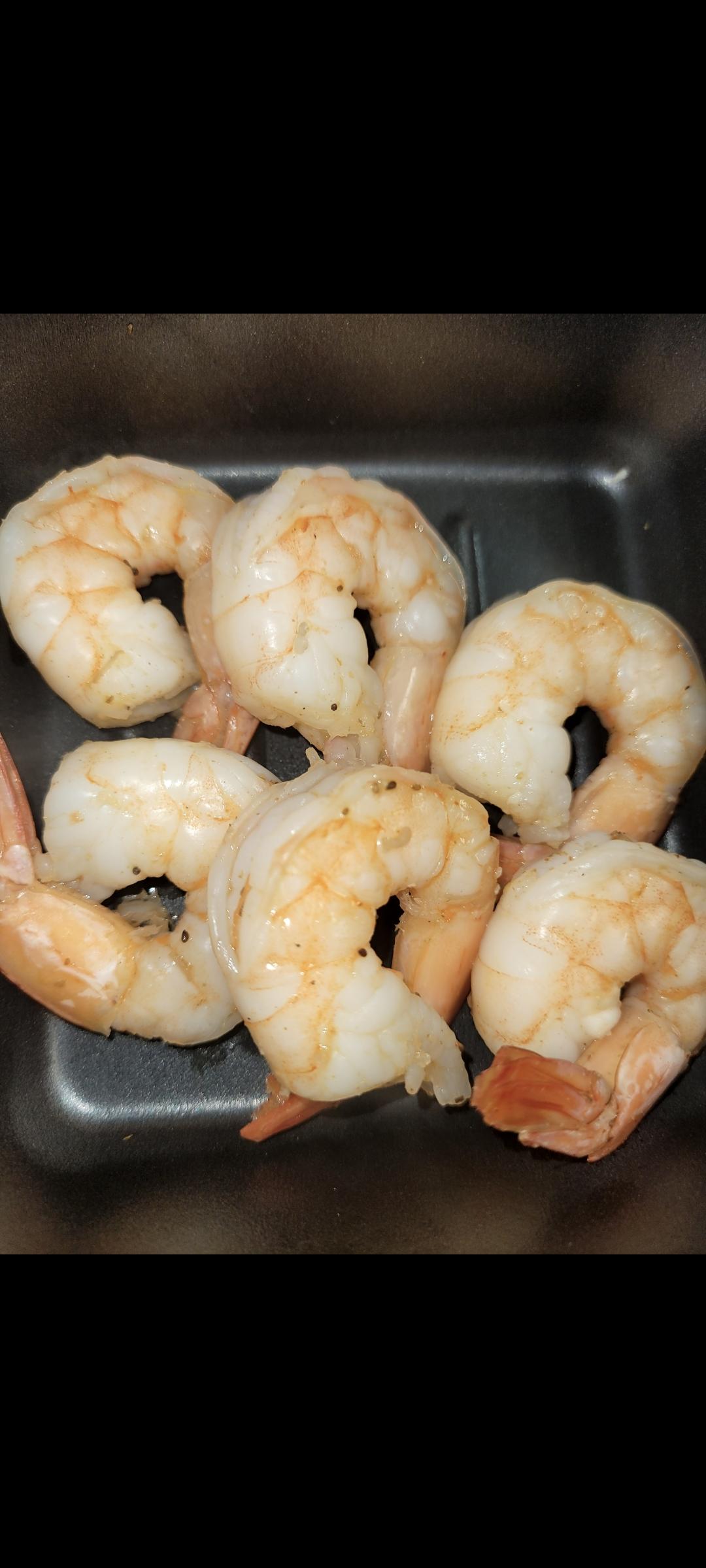 Order 6 Shrimp food online from Krab Kingz store, Kansas City on bringmethat.com