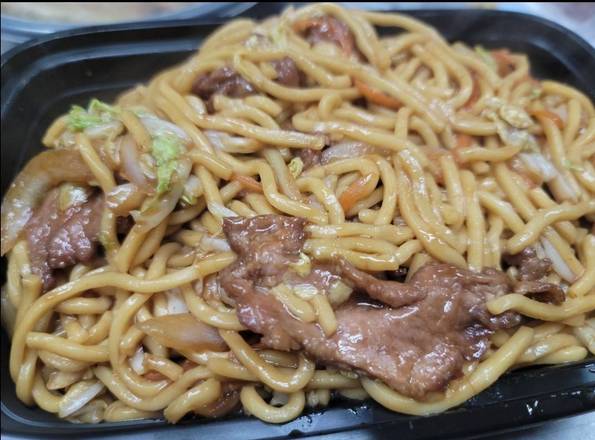 Order Beef Lo Mein 牛捞面大 food online from Mr. Wonton store, Egg Harbor Township on bringmethat.com