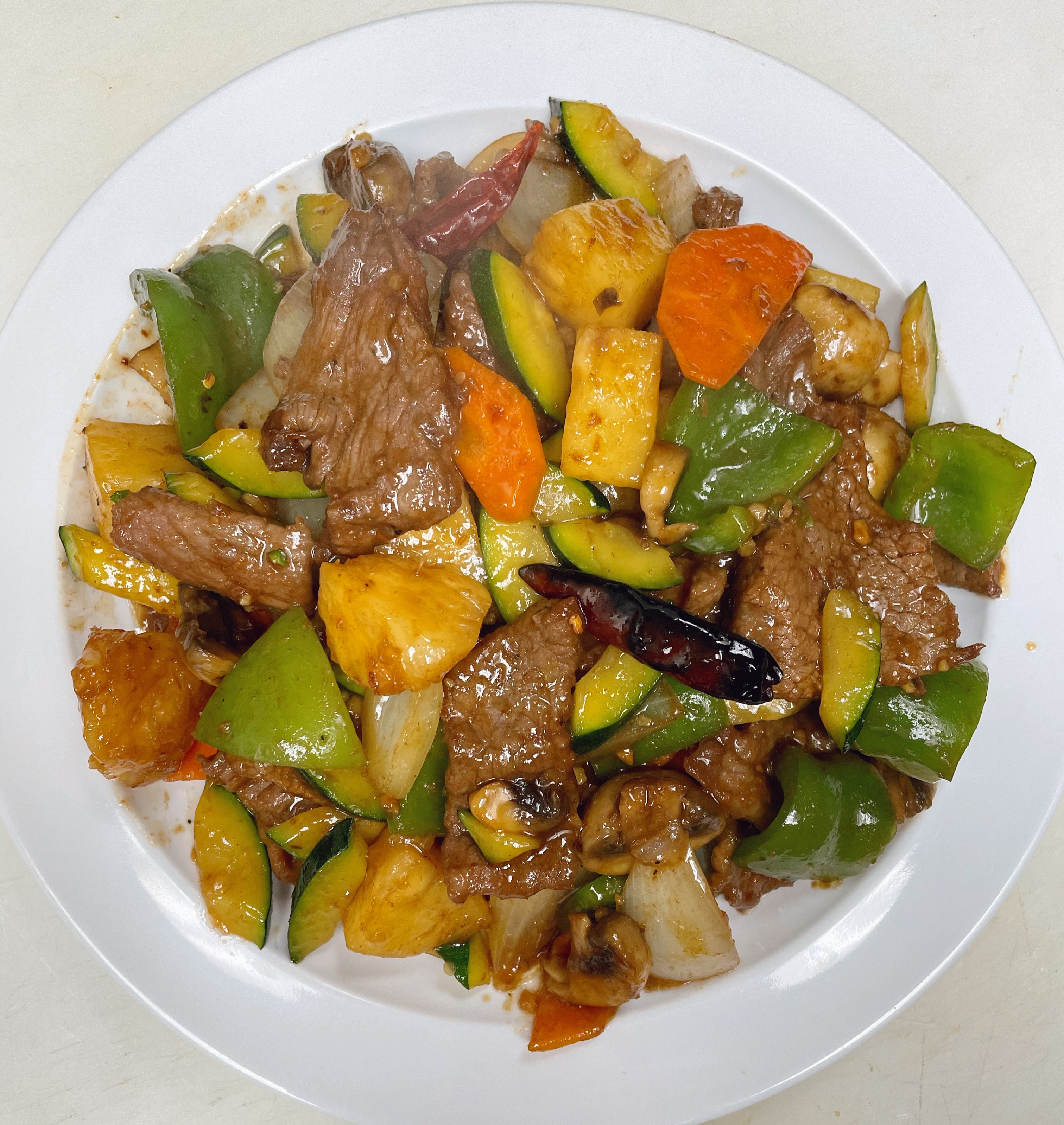 Order Sa Cha Beef (spicy) food online from Dragon Garden store, Avondale on bringmethat.com