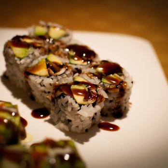 Order Eel Avocado Roll food online from Hawkers store, New York on bringmethat.com