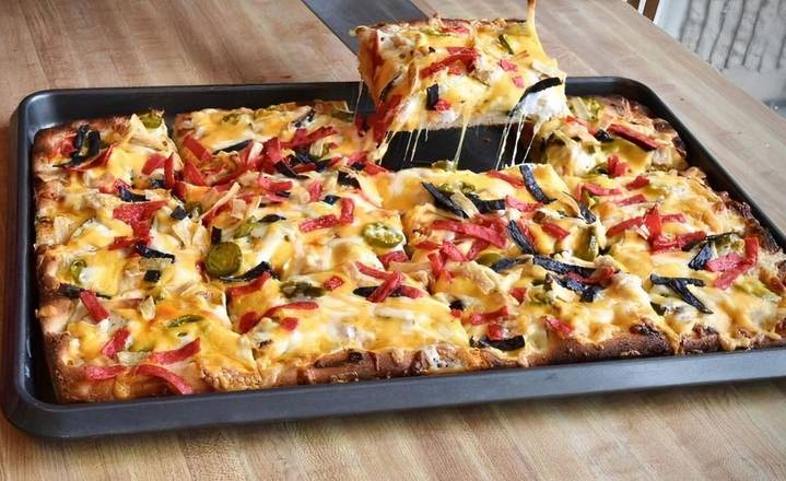 Order Everyday Mega Meal food online from Ianazone Pizza store, Boardman on bringmethat.com