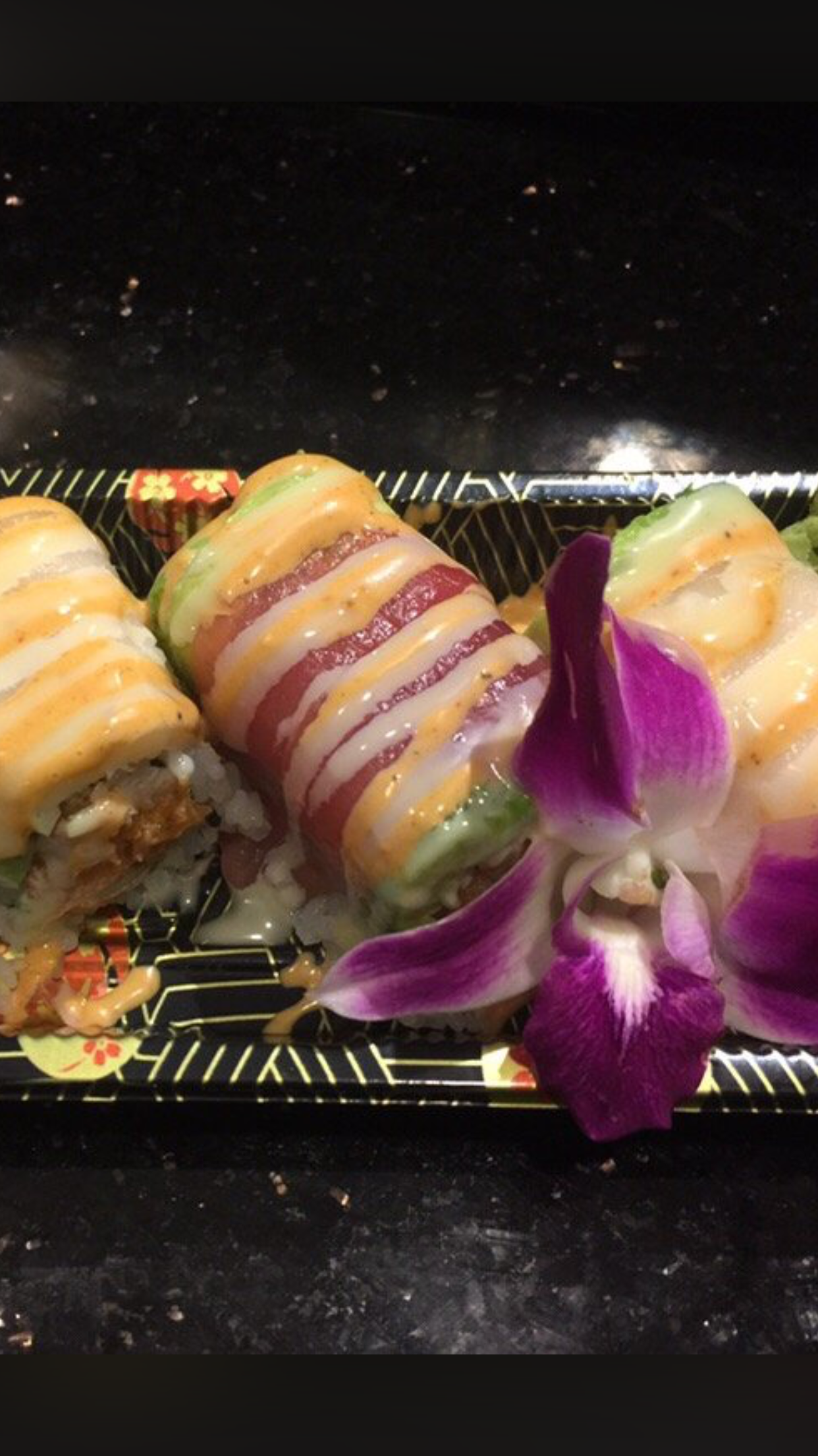 Order Amazing Tuna food online from Oishi Sushi store, Hackensack on bringmethat.com