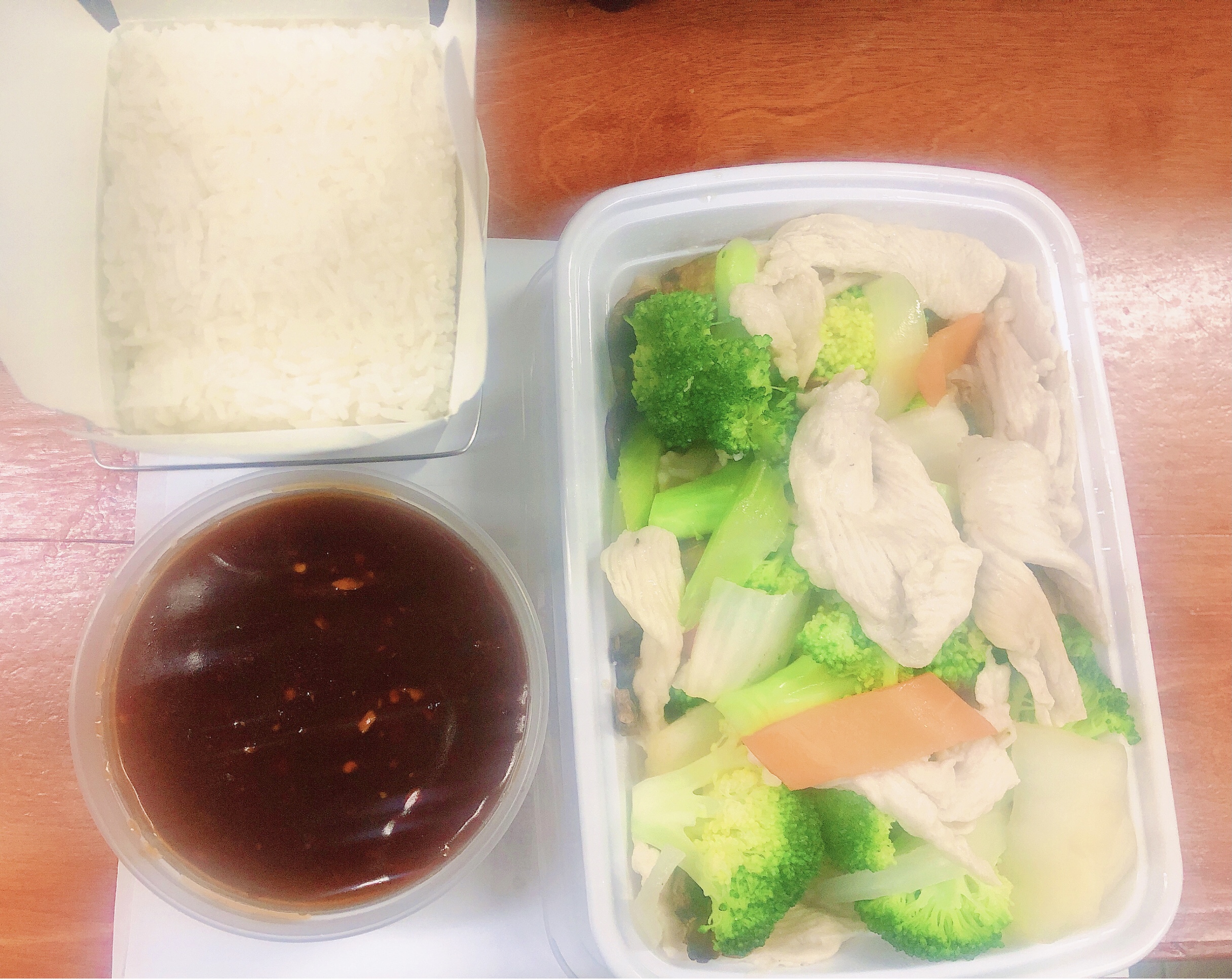 Order 87. Steamed Chicken with Broccoli Diet 水煮芥兰鸡 food online from Happy Garden Chinese Restaurant store, BRONX on bringmethat.com