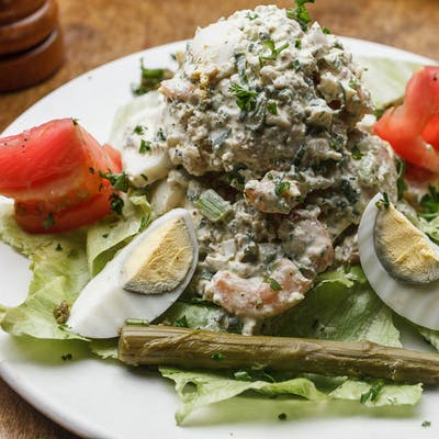 Order Grilled Shrimp Salad food online from Mandina's Restaurant store, Mandeville on bringmethat.com
