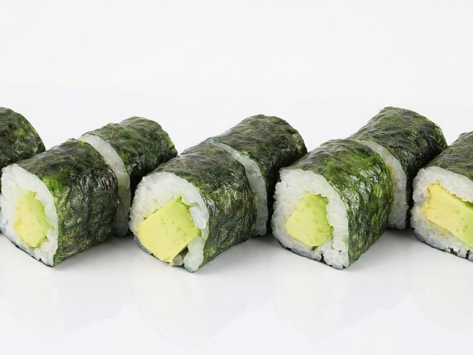 Order Avocado Roll food online from Momiji Sushi Restaurant store, Salem on bringmethat.com