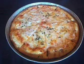 Order Kid Pizza food online from Claim Jumper store, Clackamas on bringmethat.com