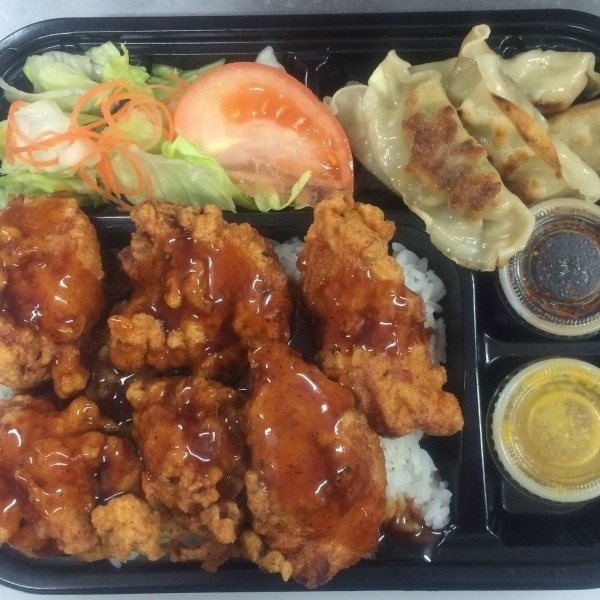 Order 8. Toyko Fried Chicken and Gyoza Combo food online from Aburi sushi bar store, Brooklyn on bringmethat.com
