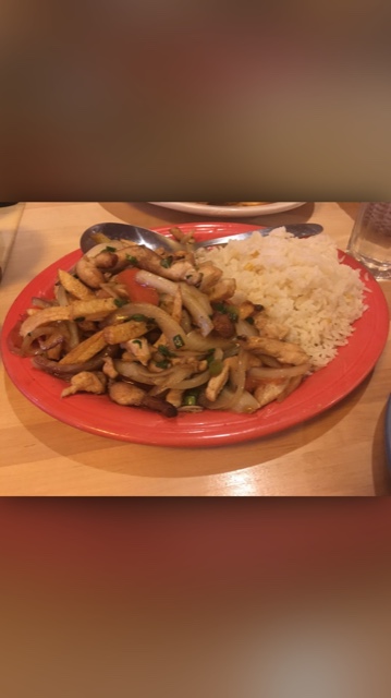 Order Saltado de Pollo food online from Mi Lindo Peru Restaurant store, San Francisco on bringmethat.com