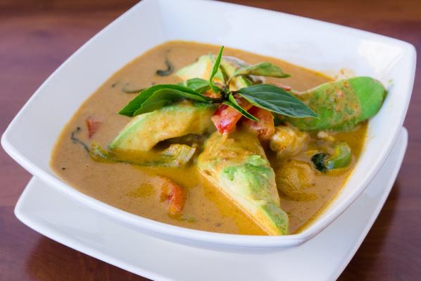 Order Panang Curry food online from Arawan Thai Cuisine store, Sausalito on bringmethat.com