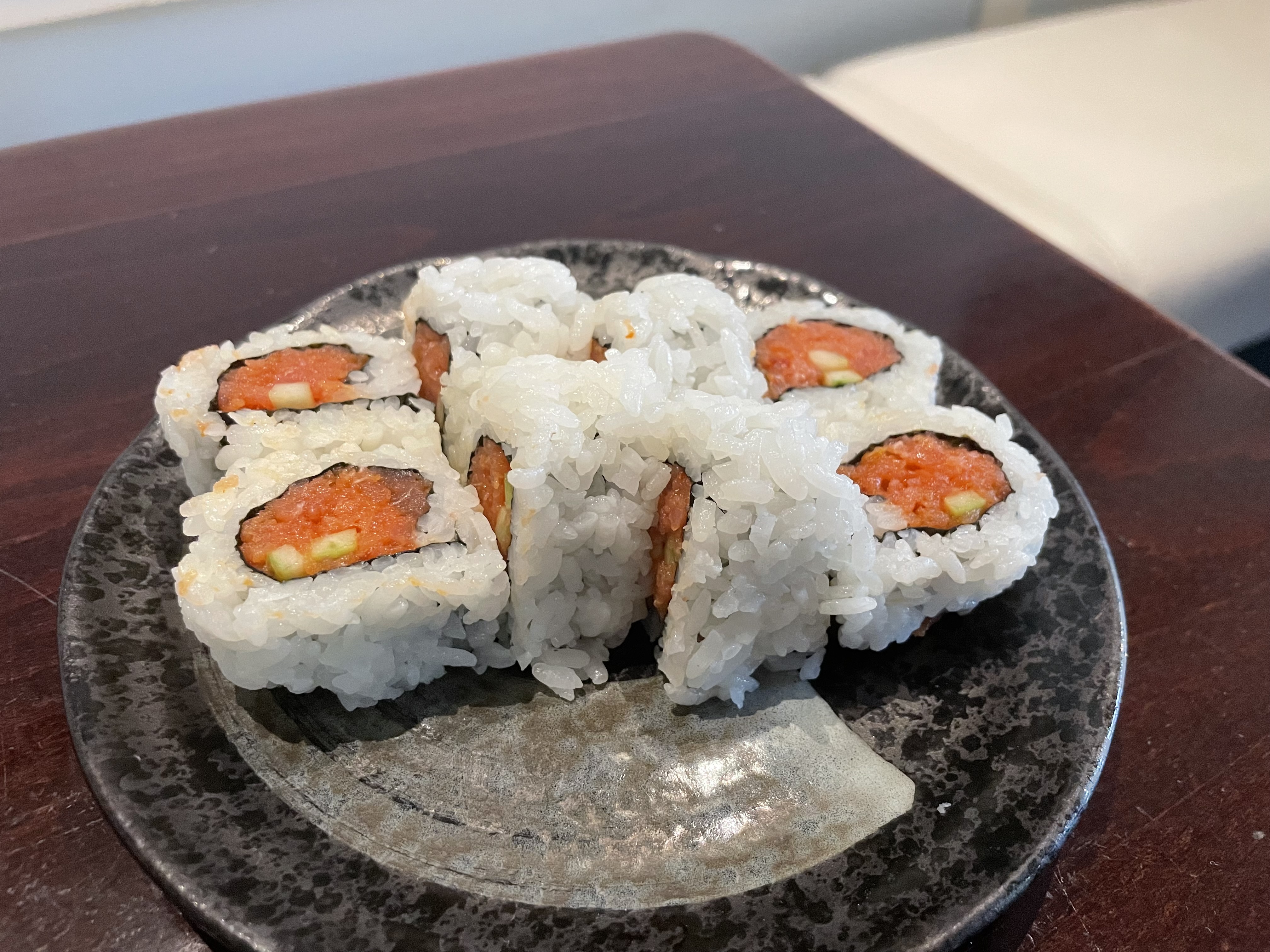 Order Spicy Tuna Roll food online from Skybay Sushi store, Costa Mesa on bringmethat.com