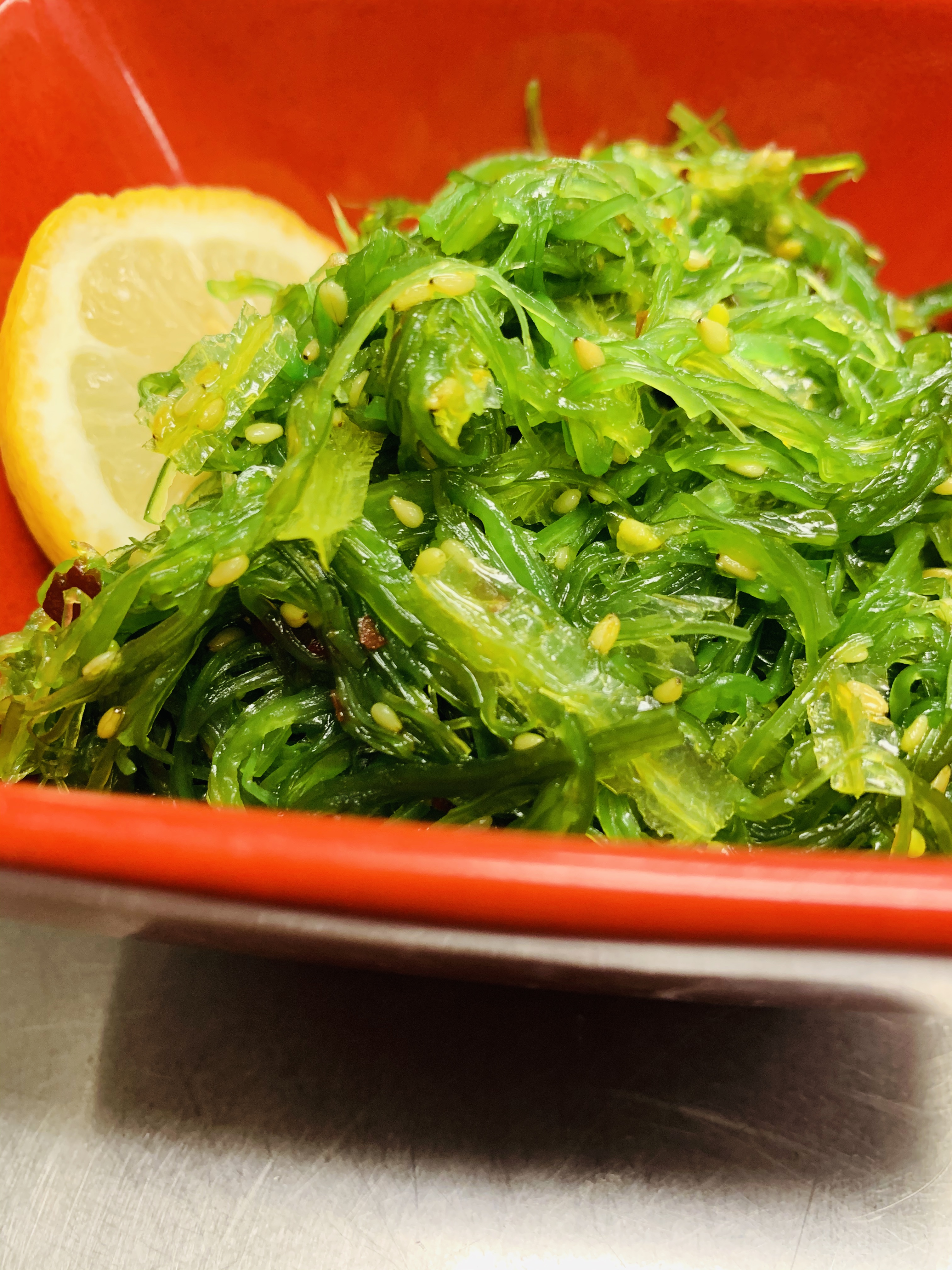 Order 66. Seaweed Salad food online from Sirinan Thai&Japanese Restaurant store, Wallingford on bringmethat.com