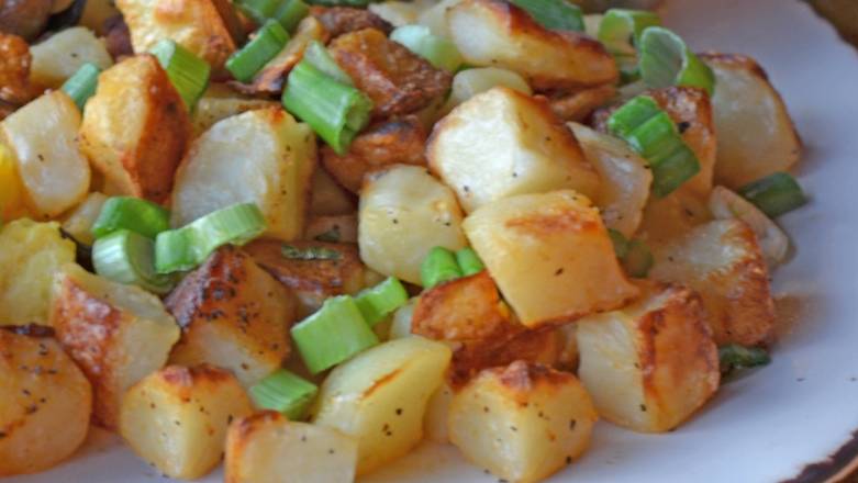 Order Potatoes Side food online from Egg Harbor Cafe store, Naperville on bringmethat.com