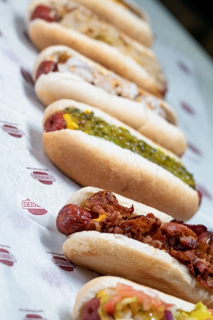 Order Plain Hot Dog food online from 30 Burgers store, Somerville on bringmethat.com