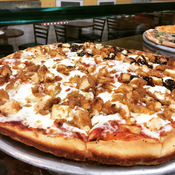 Order Fried Chicken Pizza food online from Vinny's Pizzeria store, Corona on bringmethat.com