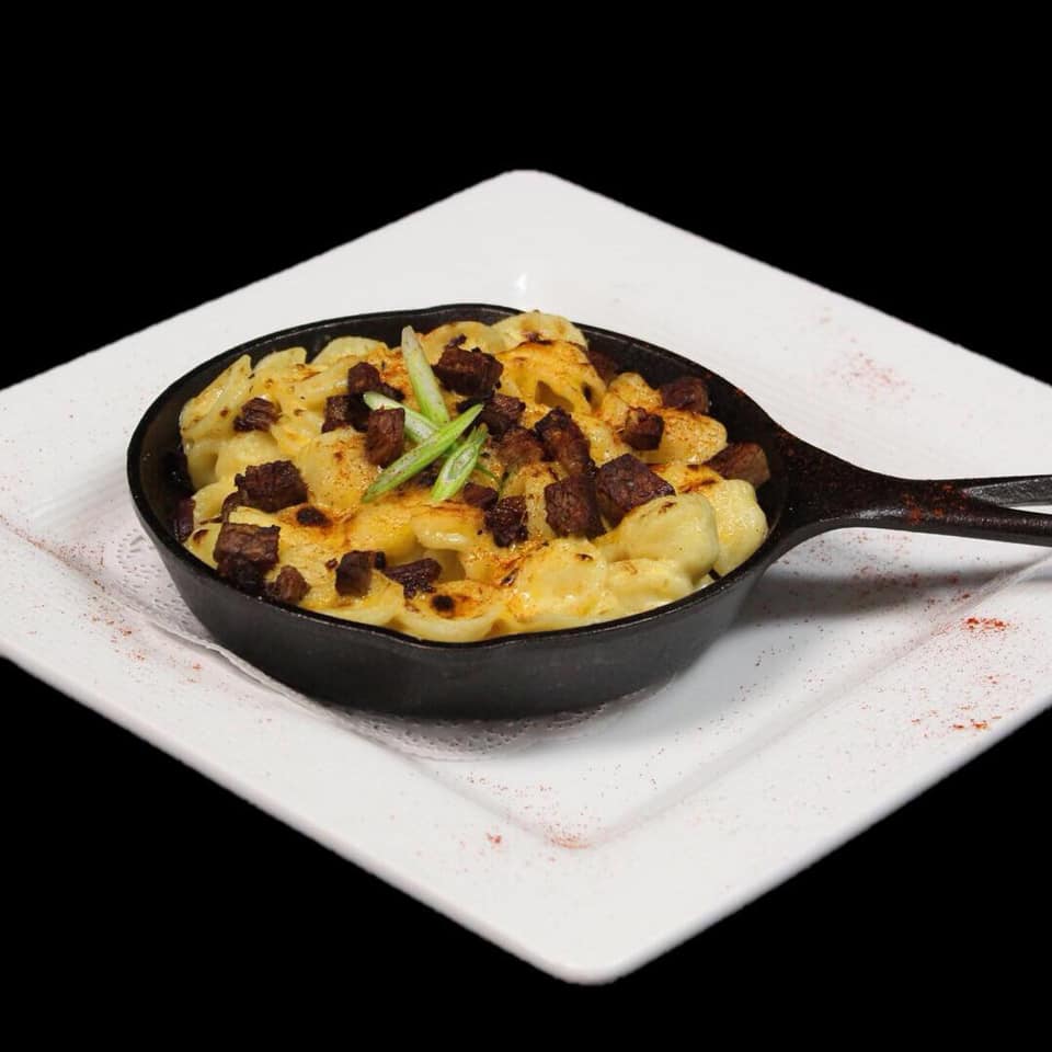 Order Smoked Brisket Mac & Cheese food online from The Jamison Grill At The Bucks Club store, Jamison on bringmethat.com
