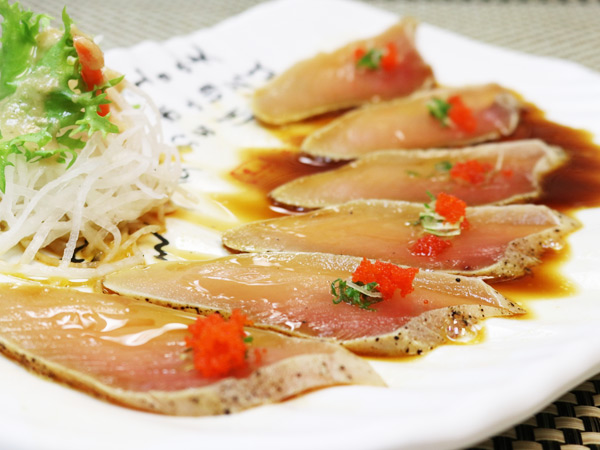 Order Albacore Truffle food online from Sushiraw store, Los Angeles on bringmethat.com