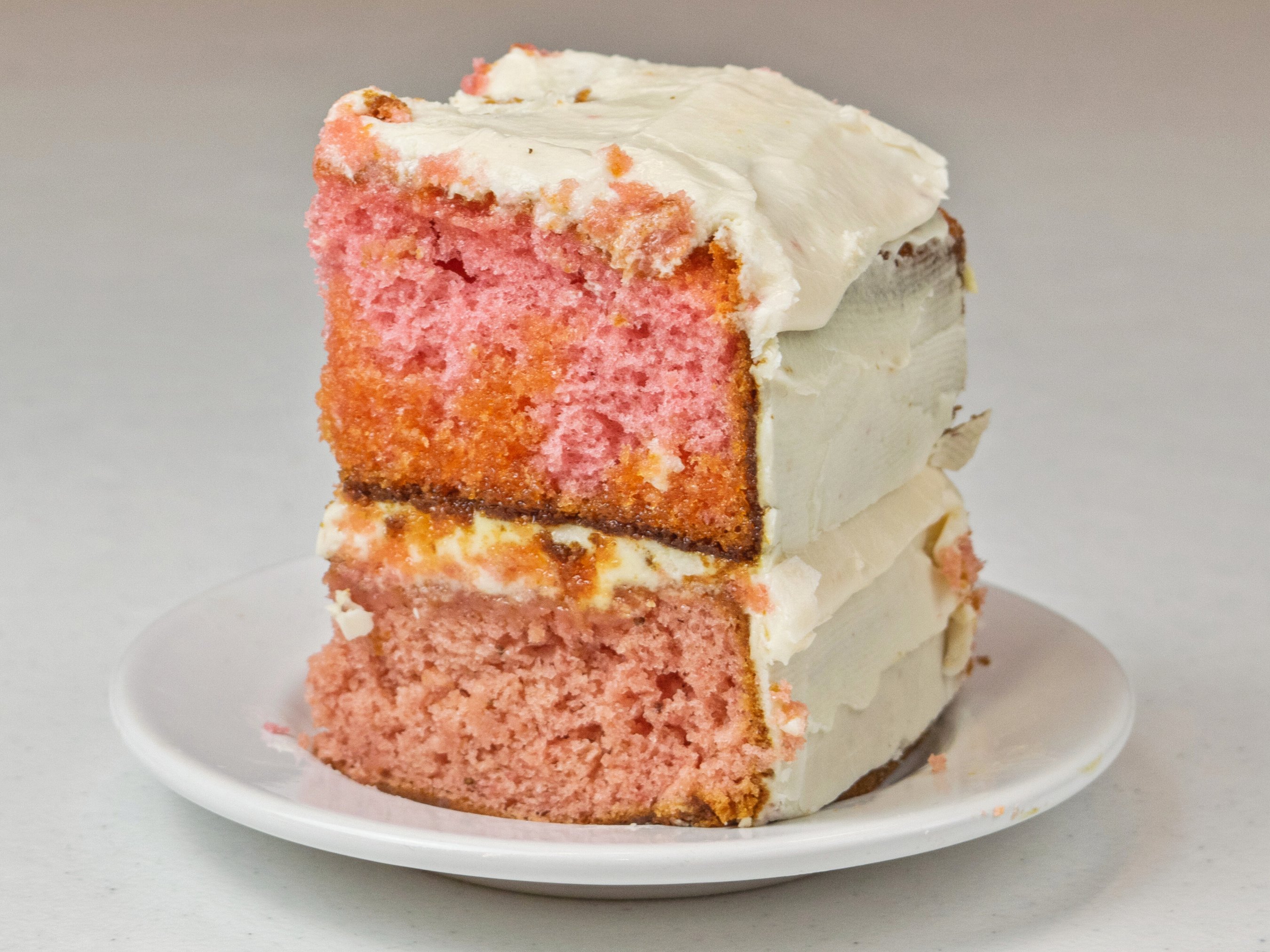 Order Home Made Strawberry Cake Slice food online from U Know It Bbq store, Carrollton on bringmethat.com