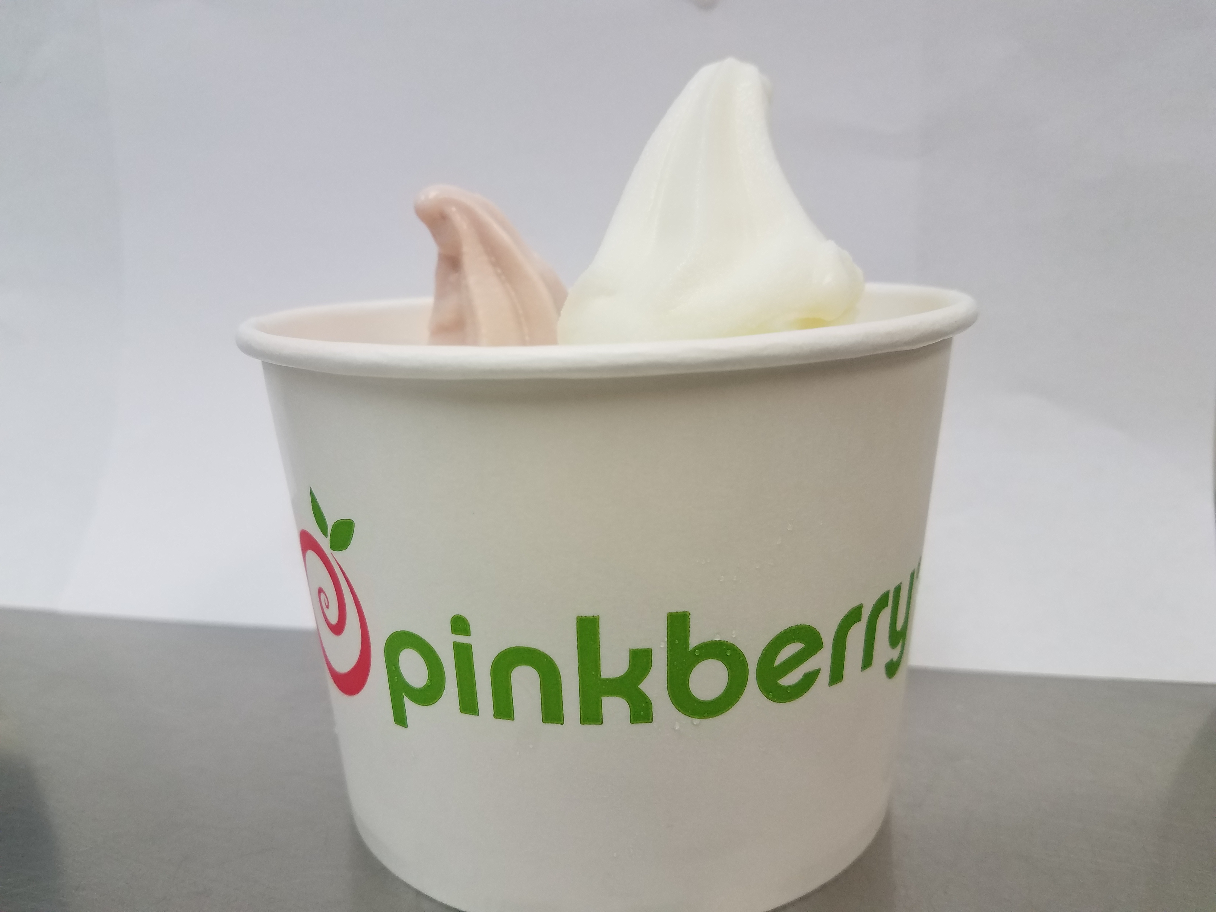 Order Side by Side Large Frozen Yogurt with Toppings food online from Pinkberry - 14th & 6th store, New York on bringmethat.com