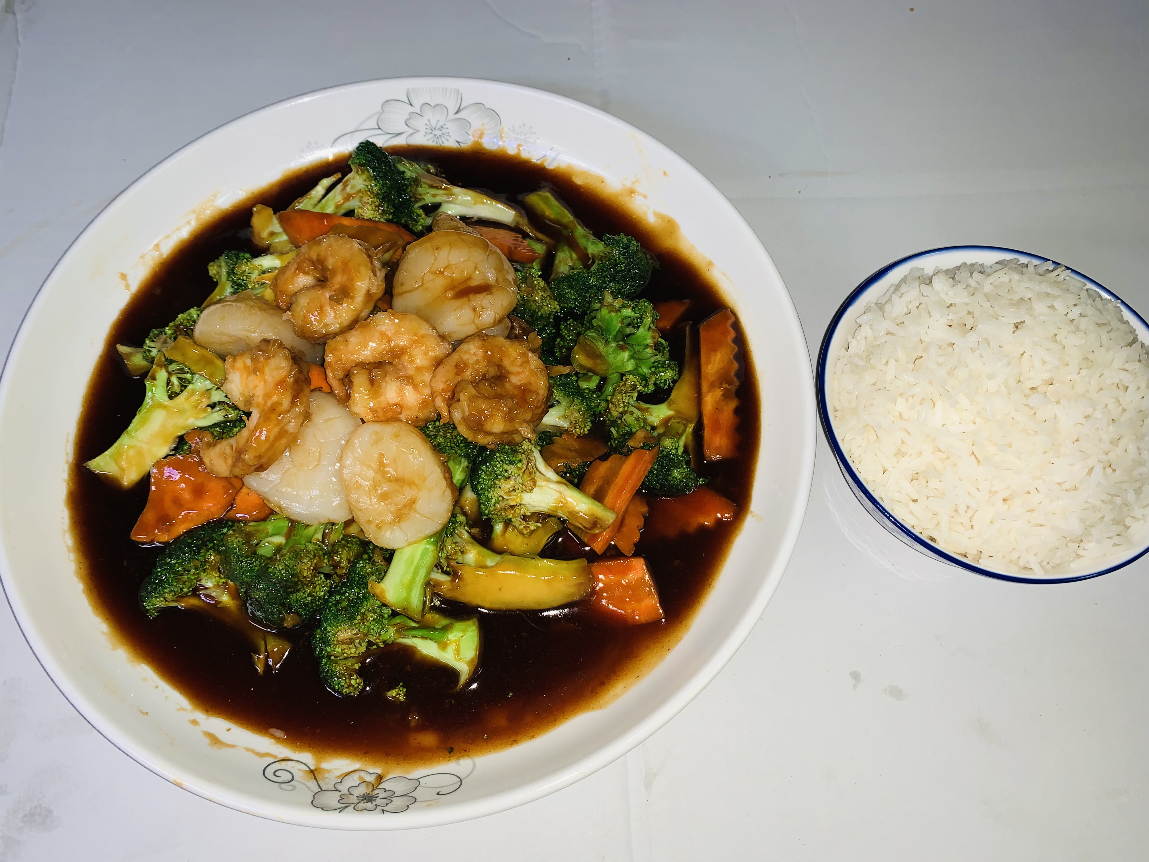 Order S6. Scallop and Shrimp with Broccoli 芥蓝干贝和虾 food online from Hai Sun Chinese Restrnt store, Brooklyn on bringmethat.com