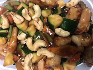 Order 84. Cashew Shrimp 腰果虾 food online from Moon Wok store, Lenexa on bringmethat.com