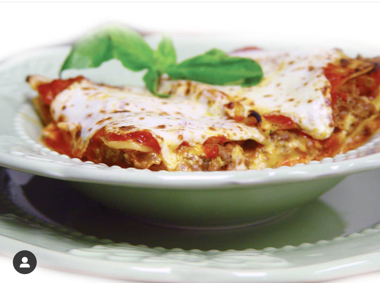 Order Lasagna  food online from Mike's Deli store, Bronx on bringmethat.com