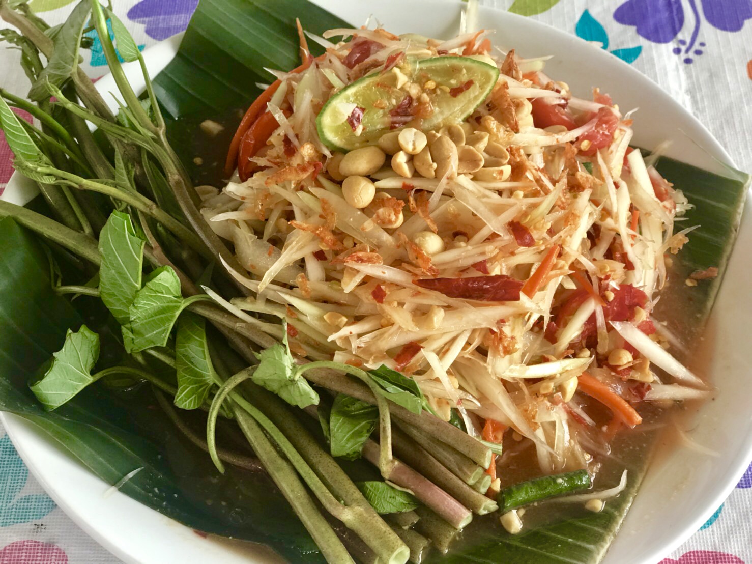 Order Som Tum Lao Salad *** food online from Urban Thai Restaurant store, Arlington on bringmethat.com