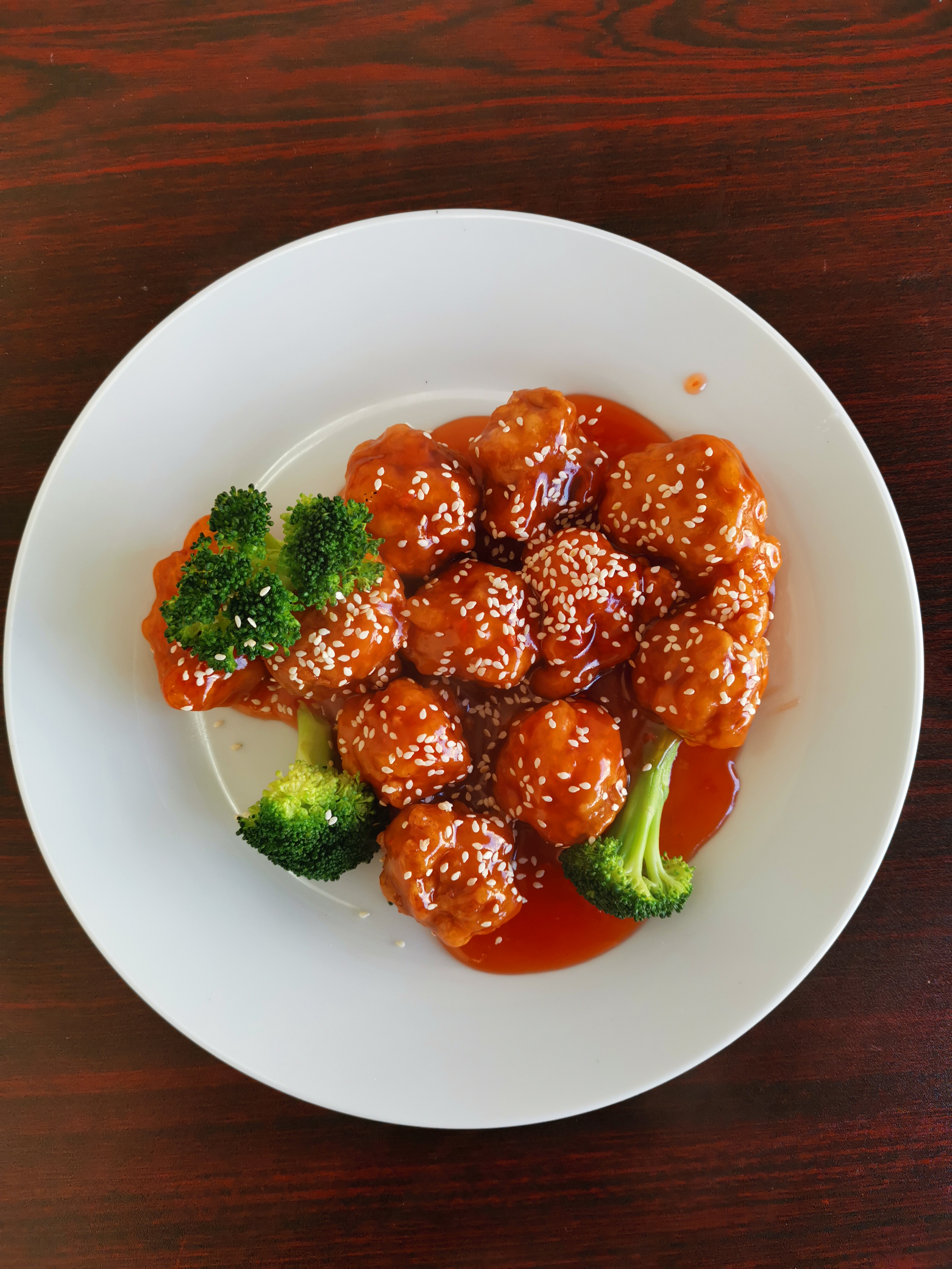 Order 81. Sesame Chicken food online from China Express store, Baltimore on bringmethat.com