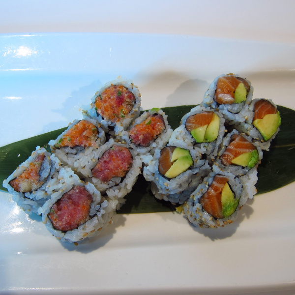 Order Salmon Avocado Roll food online from Fin II Japanese Restaurant store, Stamford on bringmethat.com