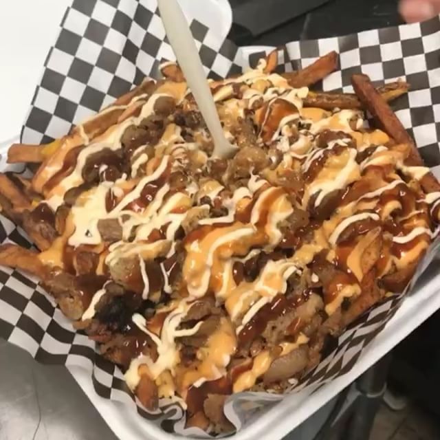 Order Uso fries food online from Bigworm Bakery & Deli store, Stockton on bringmethat.com