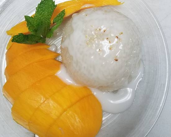 Order Mango with Sweet Sticky Rice food online from Thai Dishes on Broadway store, Santa Monica on bringmethat.com