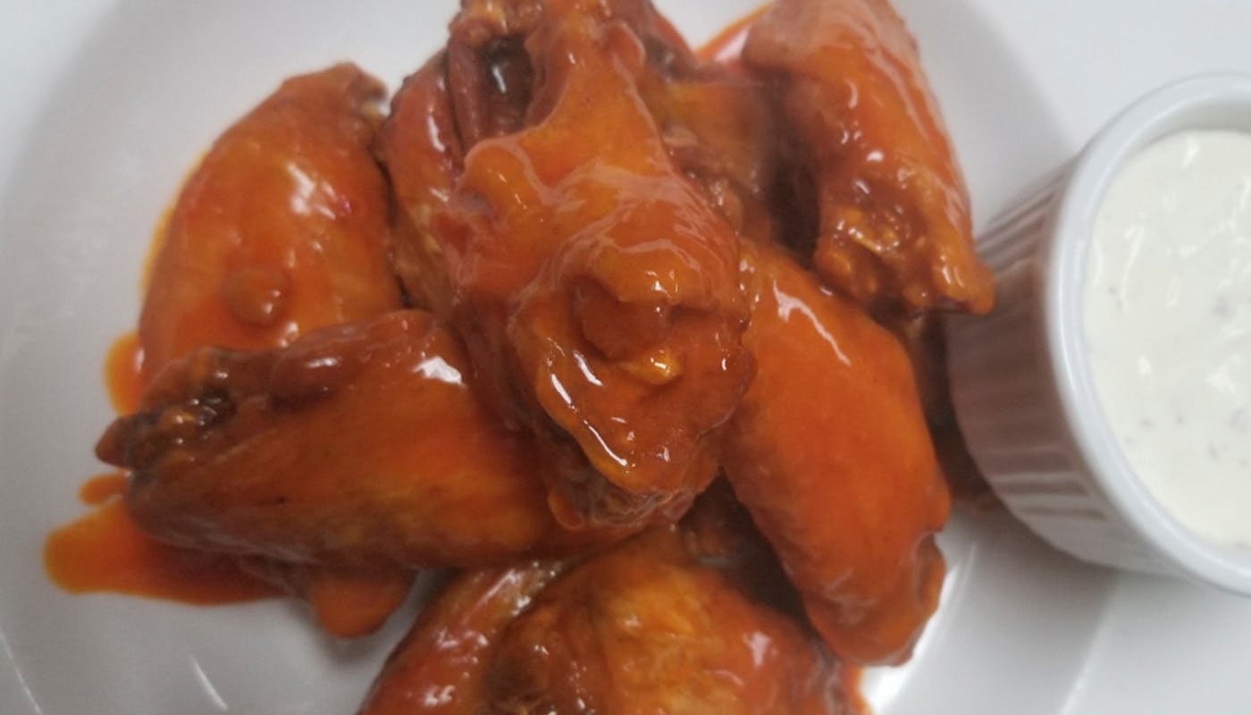Order Hot or BBQ Wings - 6 Pieces food online from New York New York Pizza and Pasta store, La Mesa on bringmethat.com