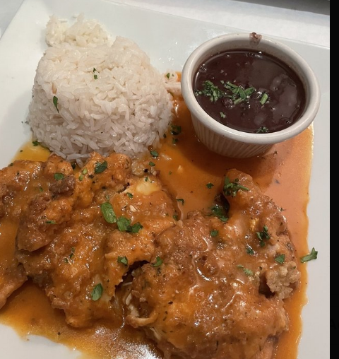 Order Madera Style Chicken food online from Madera Cuban Grill store, Long Island City on bringmethat.com