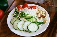 Order Garden Salad food online from Crenos Pizza store, Newark on bringmethat.com