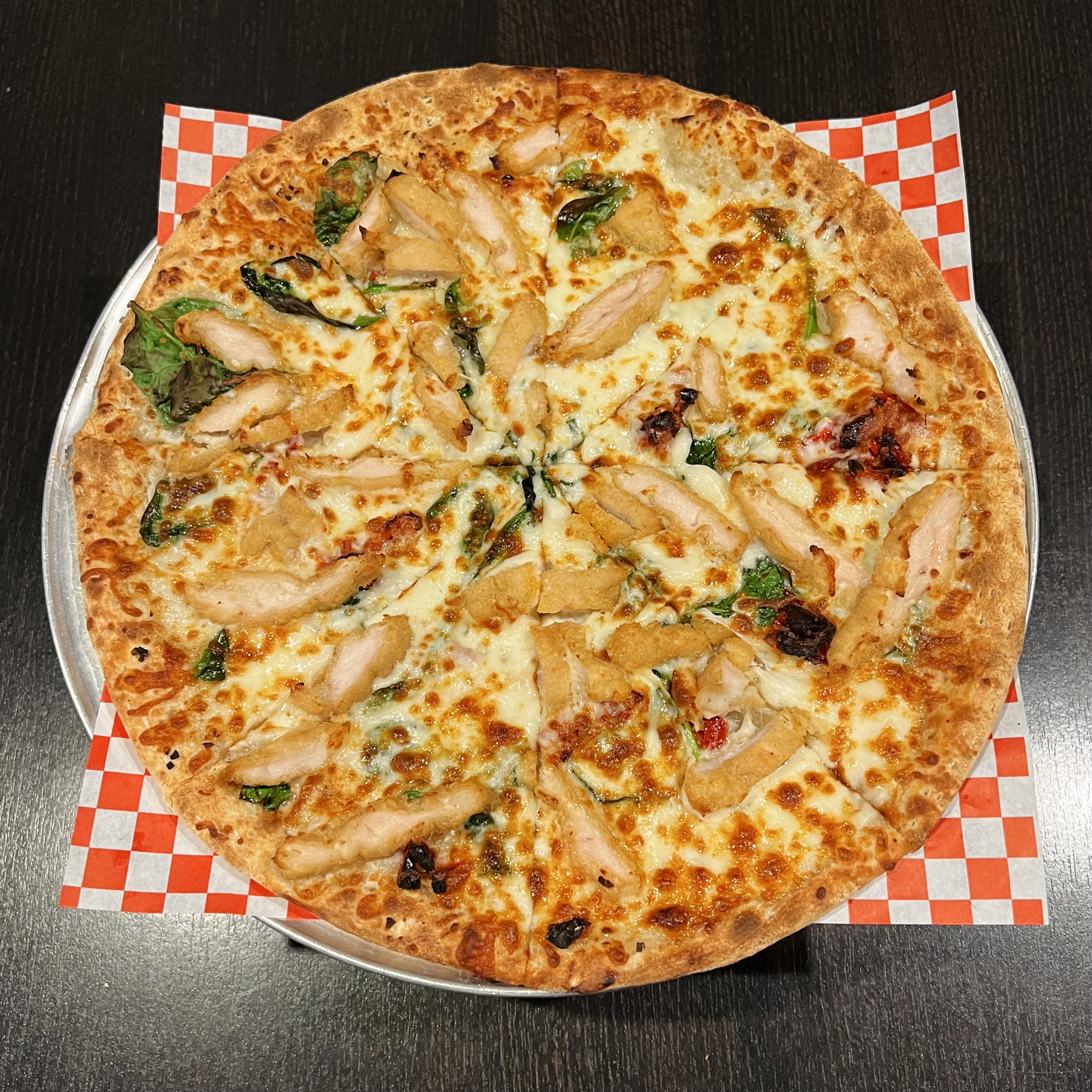 Order Chicken Alfredo Pizza food online from Noho pizza man store, North Hollywood on bringmethat.com