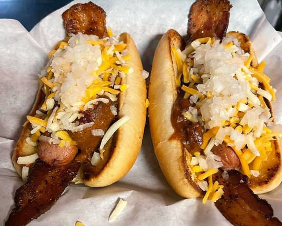 Order Chili Cheese Dogs food online from Cheers Tavern store, Glendale on bringmethat.com