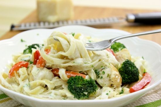Order Chicken & Vegetables Pasta food online from Neal Coffee Shop store, San Mateo on bringmethat.com