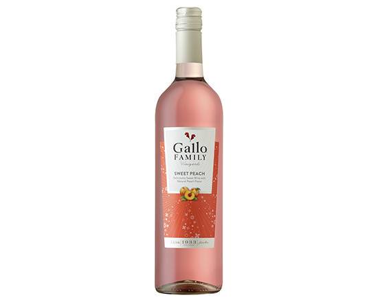 Order Gallo Family Vineyards Sweet Peach, 750mL white wine (9.0% ABV) food online from Kenny Liquor Market store, ANAHEIM on bringmethat.com